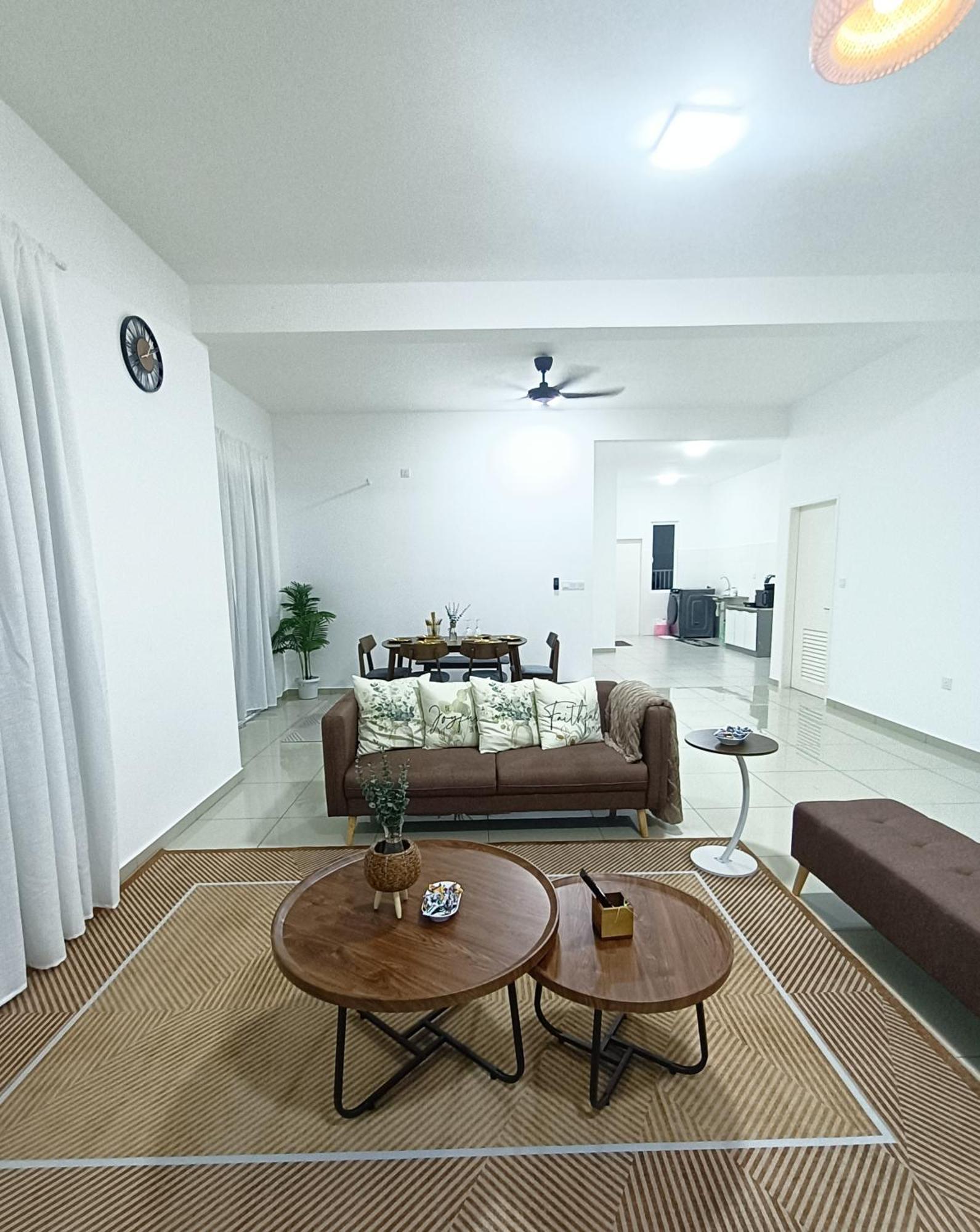 Bungavilla Resthouse Sendayan Port Dickson Luaran gambar