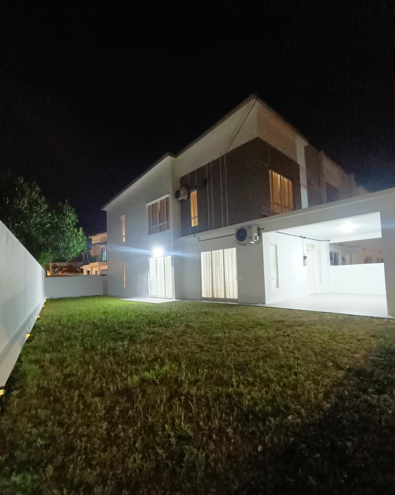 Bungavilla Resthouse Sendayan Port Dickson Luaran gambar
