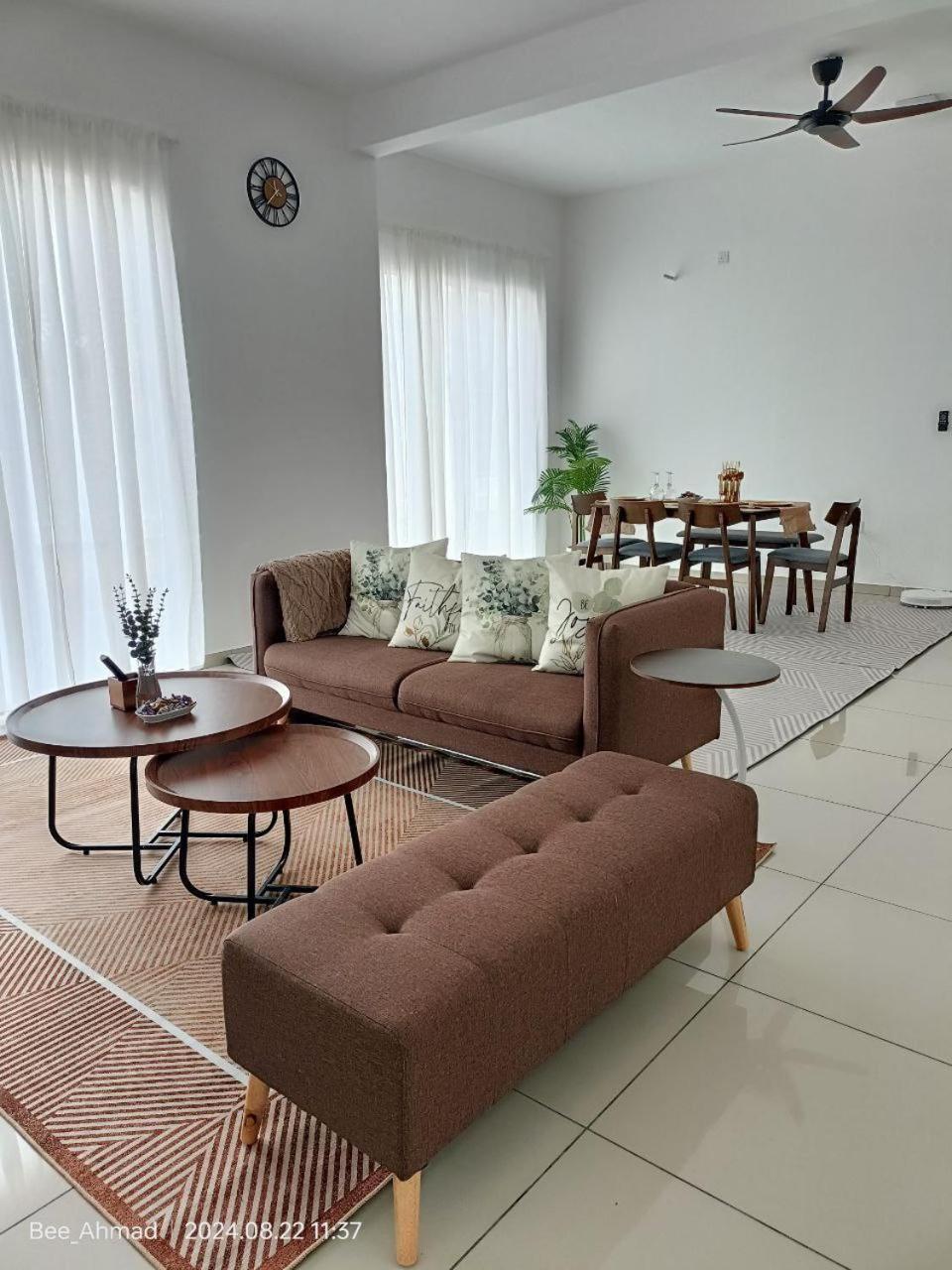 Bungavilla Resthouse Sendayan Port Dickson Luaran gambar